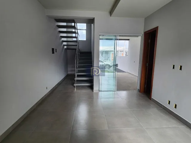 Imagem 3: Sobrado à venda no bairro Forquilhas - São José/SC