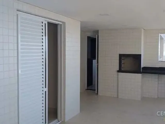 Imagem: O apartamento possui 3 Dormitórios, 1 Suíte, 3 Banheiros,
