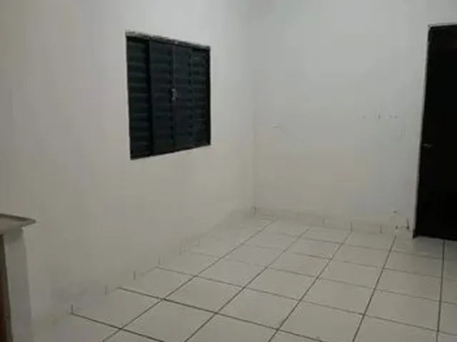 Imagem 7: Vendo Três Casas no Centro da Posse