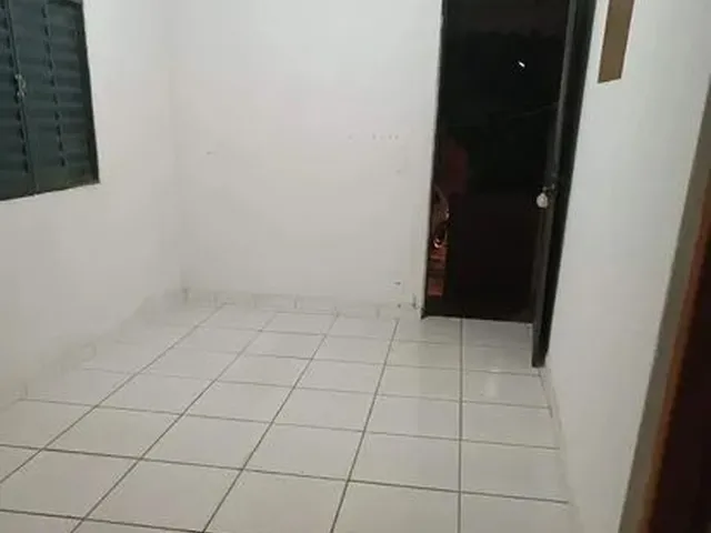 Imagem 16: Vendo Três Casas no Centro da Posse