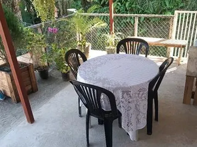 Imagem 9: Vendo Três Casas no Centro da Posse