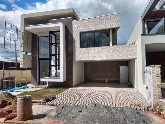 Imagem: A casa em condomínio possui 3 Dormitórios, 3 Suítes, 5