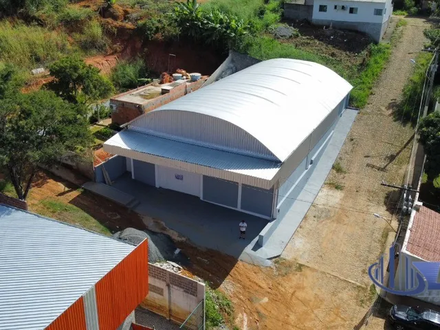 Imagem 1: Galpão com 550M2 de Área Total com Sala de Reunião, Escritório, Cozinha e 02