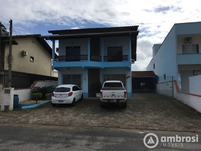 Imagem: Sala Comercial Ampla Casa com Estacionamento