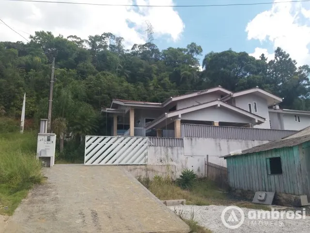 Imagem: Linda Casa com 2 Suites 2 Qtos e Piscina