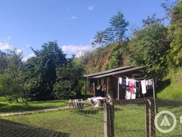 Imagem 2: Casa Mobiliada em Local Tranquilo e com Muito Espaço