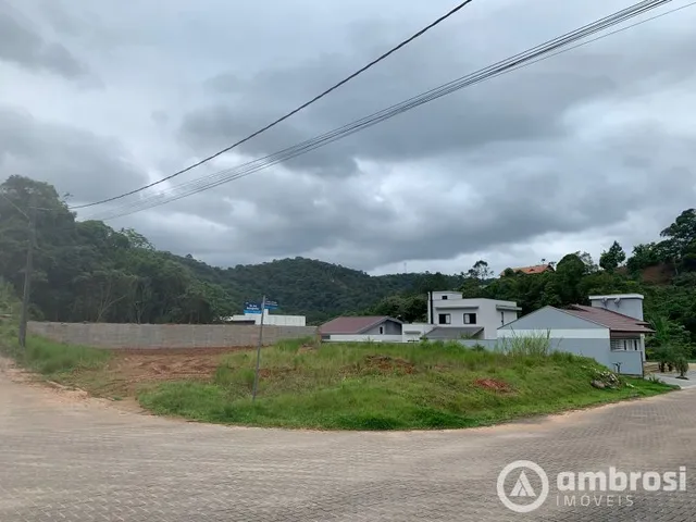 Imagem: Amplo Terreno no Loteamento Lagoa Dourada