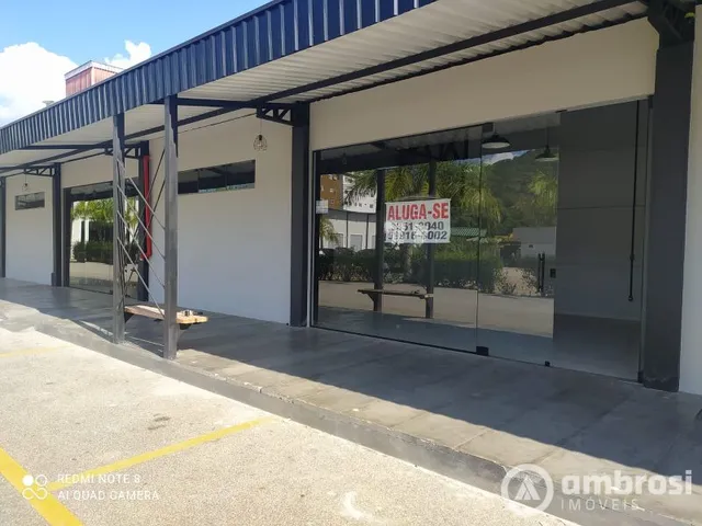 Imagem: Sala comercial anexo ao supermercado Carol