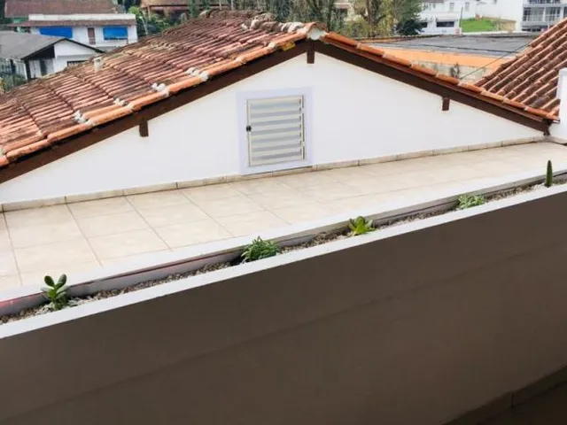 Imagem 2: CASA 01 SUÍTE + 02 QTOS PEQUENOS - AZAMBUJA BRUSQUE