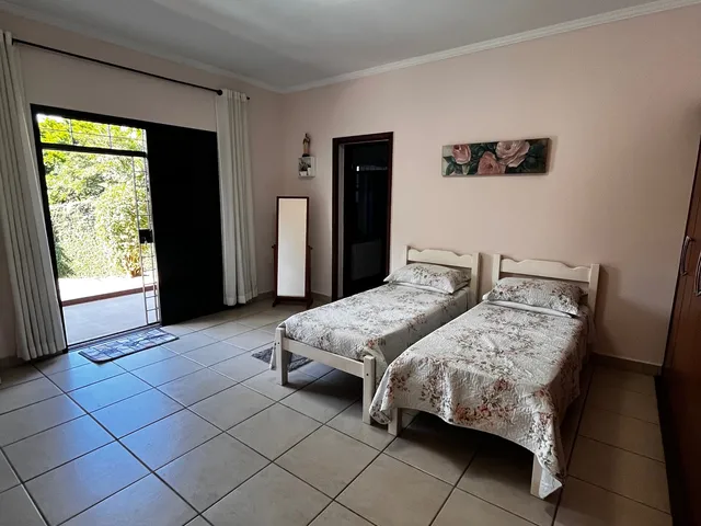 Imagem 15: Casa alto padrão, piscina, 4 suítes, 6 vagas, Cantareira
