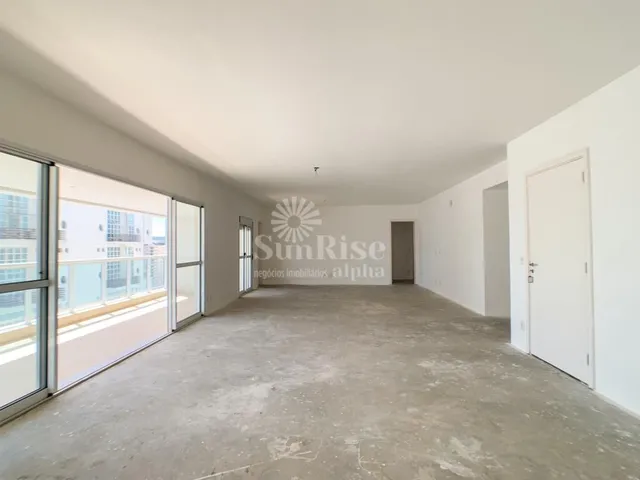 Imagem: Apartamento com 3 quartos à venda, 243