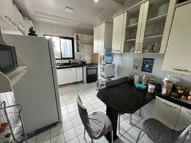 Imagem 8: 03 suites com modulados Sala de estar e jantar com lavabo e sacada Àrea de serviço
