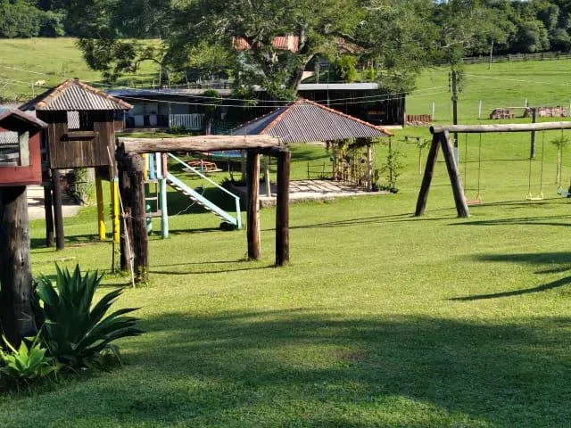 Imagem: Sitio-Chácara-Área Rural com 2 Dormitorio(s)