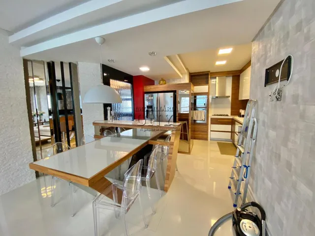 Imagem 8: Exclusividade e Luxo - Apartamento Diferenciado 5 dormitórios (3 suítes) Mobiliado e