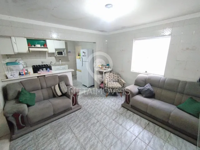 Imagem 1: Casa à venda em Teresina-PI, no bairro Saci, 4 quartos, 2 suítes, 3 salas, 2 vagas de