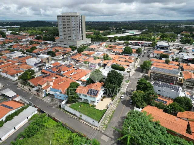 Imagem 2: Casa construida em terreno de 1.200M² no Bairro de Fátima: 5 Quartos, 4 Suítes, 4