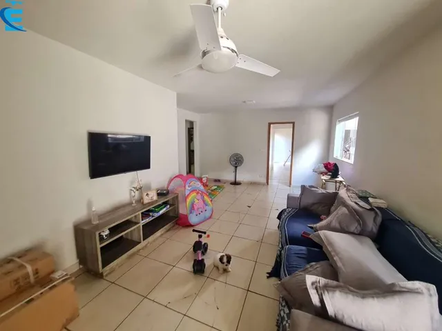 Imagem 9: Casa de 173 m², na parte nobre do Bairro Cidade Jardim, com 3/4, 3 vagas e quintal