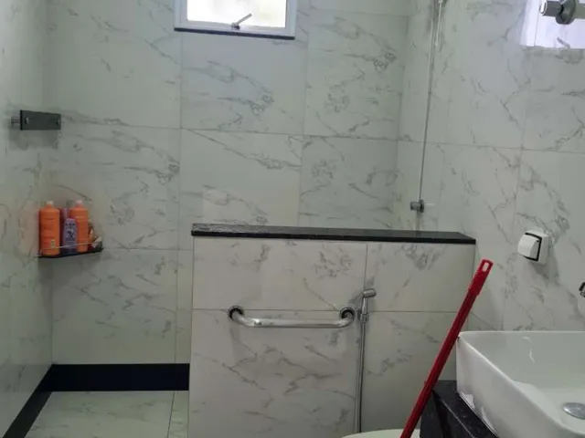 Imagem 11: Casa de 173 m², na parte nobre do Bairro Cidade Jardim, com 3/4, 3 vagas e quintal