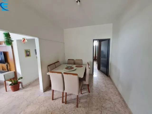 Imagem 12: Imóvel de 280 m², esquina, com 2 casas, sendo uma de 3/4 com 2 vagas e outra de 1/4