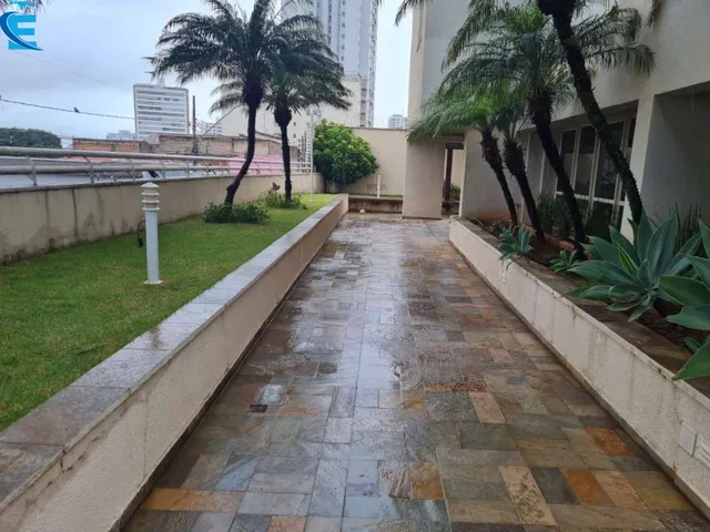 Imagem 3: Apto de 82,94 m², no Centro, com garagem, 3/4 (1 suíte), sacada na sala. Prédio com 2