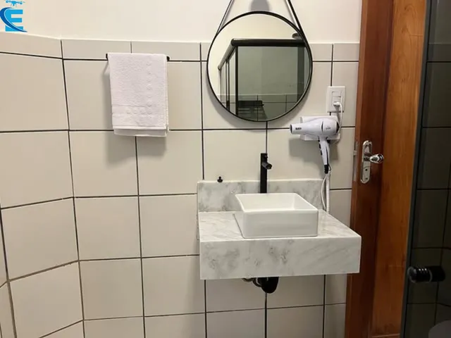 Imagem 3: Apto no Centro, de 2/4, com 65 M², Lavabo, Banheiro Social, em Prédio com 2 Elevadores