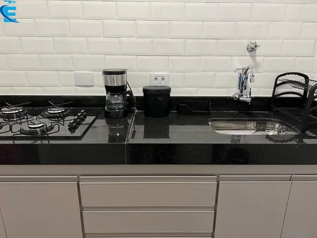 Imagem 5: Apto no Centro, de 2/4, com 65 m², lavabo, banheiro social, em prédio com 2 elevadores