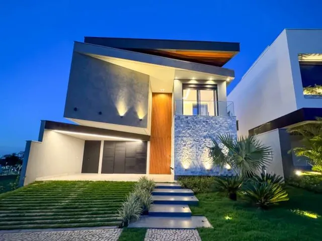 Imagem: Casa de alto padrão com 3 suítes, sala