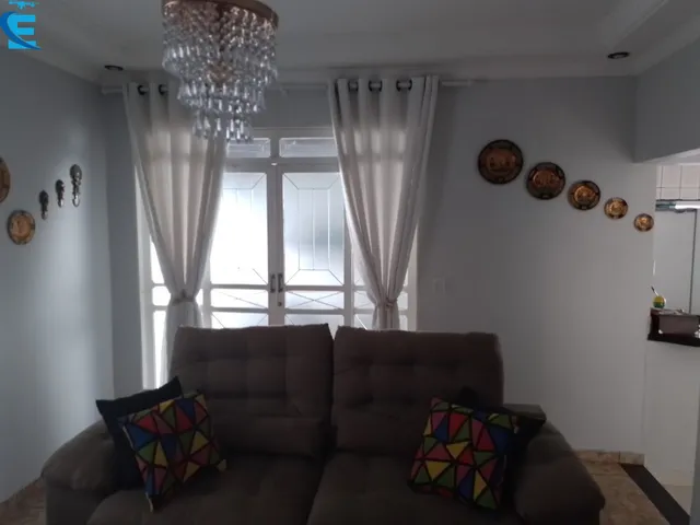 Imagem 14: Excelente Casa com 3/4 Sendo 1 Suíte, 2 Salas, Área Gourmet Completa, Piscina e 4 Vagas de Garagem