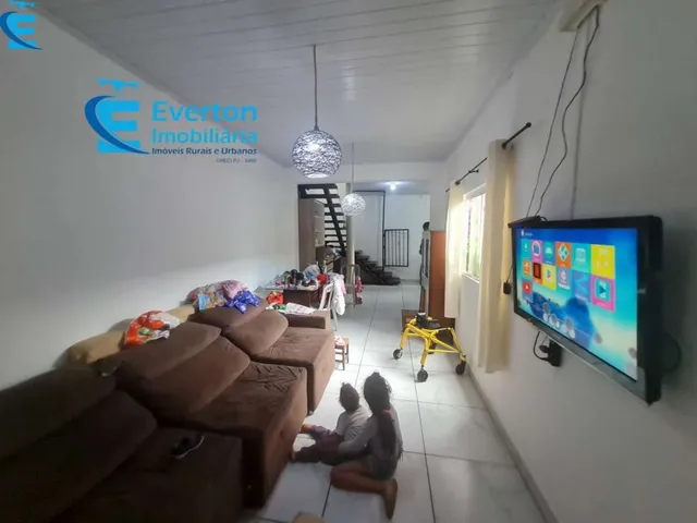 Imagem: Casa e sobrado com 233 m², 5 quartos, sendo