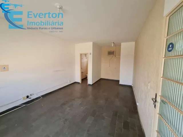Imagem 9: Imóvel Comercial de 385 M², em Terreno de 490 M², com 4 Salas Comerciais com Banheiro
