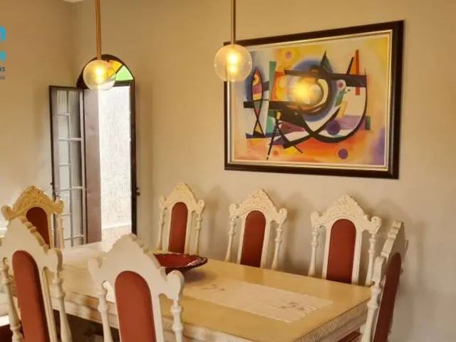 Imagem 13: Casa sem escadas, com 4 quartos (1 suíte), quintal grande e espaço gourmet completo