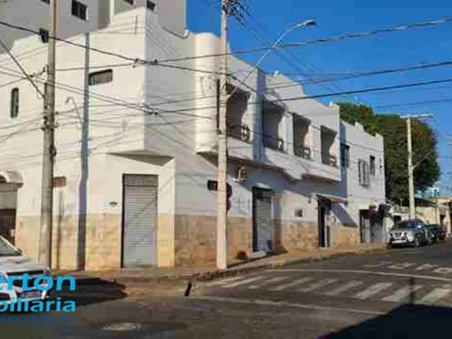 Imagem 7: Comodo Comercial de 300 M² Ao Lado de Um Terreno de 600 M² e Mais Um Apto de 330 M²