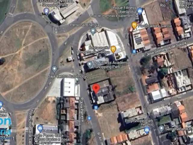Imagem 4: Cômodo Comercial de 170 M² e 2 Aptos no Pavimento Superior
