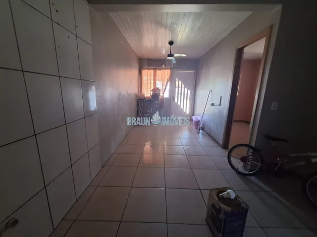 Imagem 11: Casa de esquina no Morada do Bosque com 2 dormitórios e comércio em Cachoeirinha/RS