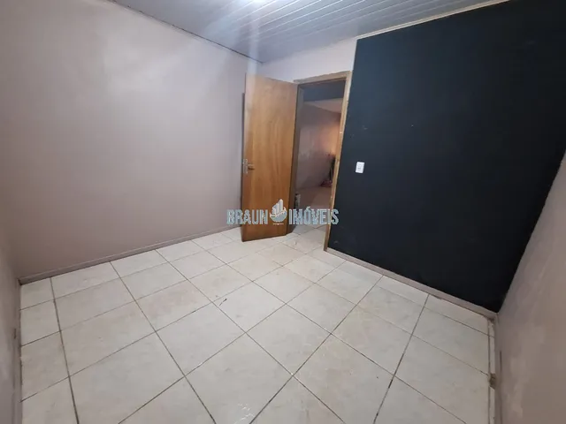 Imagem 3: Casa de esquina no Morada do Bosque com 2 dormitórios e comércio em Cachoeirinha/RS