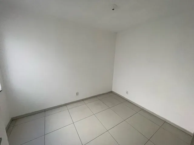 Imagem 7: Apartamento de frente 2 dormitórios Grande em Cachoeirinha Bairro Vista Alegre-Sacada