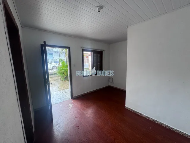 Imagem 8: Casa 03 dormitórios sendo 1 suíte e Garagem coberta para 2 carros Na Morada Do Vale