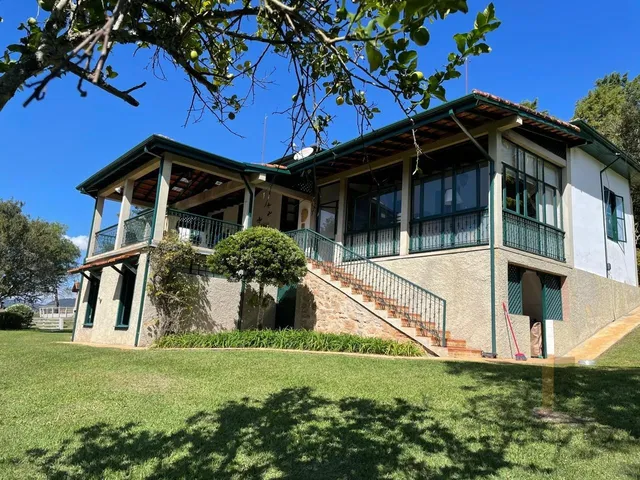 Imagem 3: Imperdível fazenda de luxo em Conceição dos Ouros-MG: 4 quartos, 4 suítes, 3 salas, 4