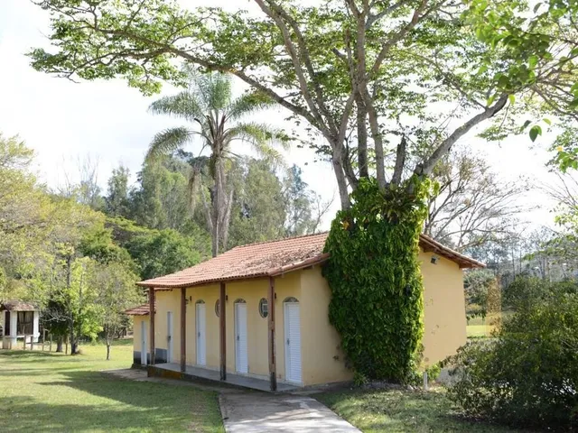 Imagem 9: Sítio de Luxo à Venda em Piranguinho-MG, Bairro Mourão: 9 Quartos, 3 Suítes, 3 Salas