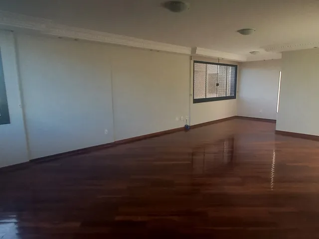 Imagem 5: Vendo um excelente apartamento na área central da Cidade. Imóvel amplo com 180 m²