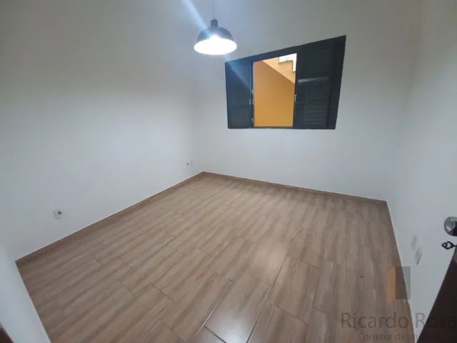 Imagem 9: Vendo sobrado amplo com 5 quartos sendo 3 suítes em região central privilegiada na