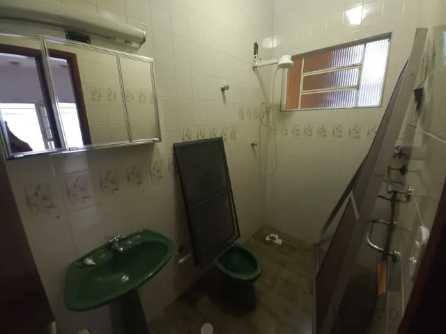 Imagem 3: Vendo sobrado amplo com 5 quartos sendo 3 suítes em região central privilegiada na