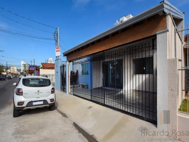 Imagem 11: Vendo, troco casa excelente a 200 m da UNIFEI, 6 quartos sendo 1 suíte, 2 salas