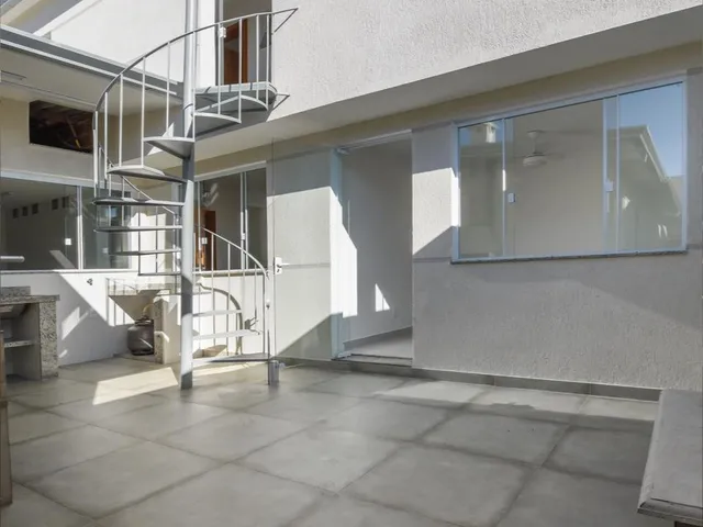 Imagem 14: Vendo, troco casa excelente a 200 m da UNIFEI, 6 quartos sendo 1 suíte, 2 salas