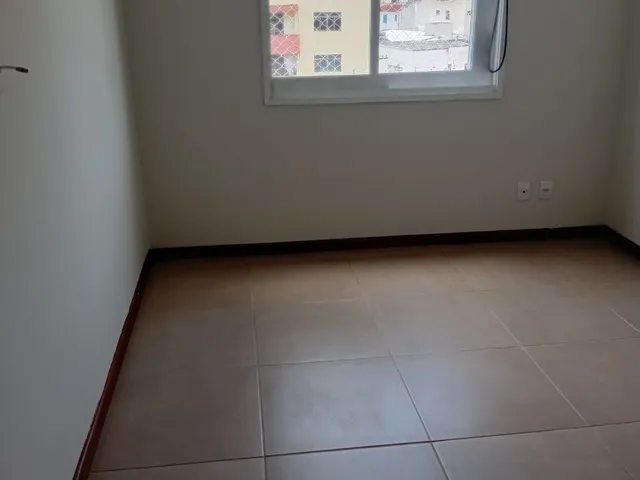 Imagem 4: Vendo a preço de ocasião apartamento de 2 quartos com suíte e vaga de garagem em
