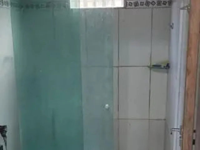 Imagem: A casa possui 2 Dormitórios, 2 Banheiros, 2 Vagas na