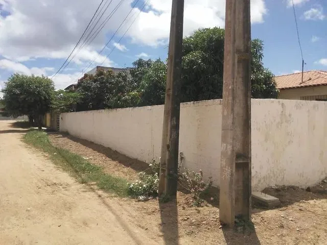 Imagem: Casa de Esquina em Queimadas