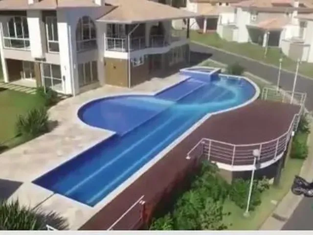 Imagem: Linda Casa Condomínio Fechado