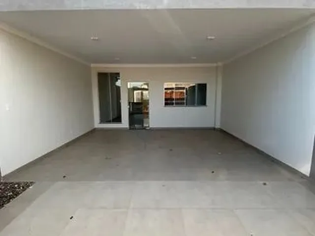Imagem 7: Casa com 3 Quartos À Venda no Parque das Grevileas