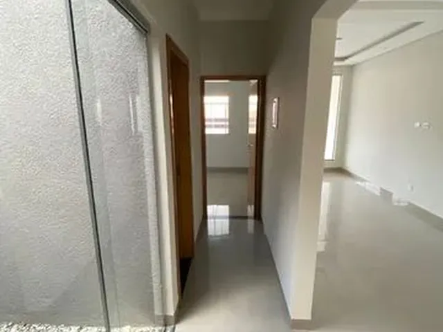 Imagem 6: Casa com 3 Quartos À Venda no Parque das Grevileas